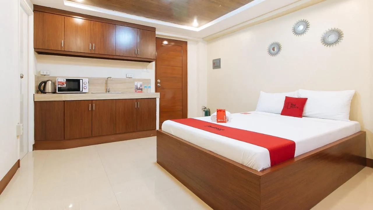 Reddoorz Plus Near Uptown Bgc Mall Тагиг Отель